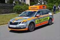. Skoda Oktavia mit Infobox auf dem Dach, gesehen bei der Caravane du Tour durch Luxemburg. 03.07.2017  