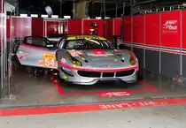 LM GTEam Nr.54 Spirit of Race, Ferrari 488 GTE der Fahrer: Thomas Flohr, Francesco Castellacci, Miguel Molina. FIA WEC 6h Nürburgring am 16.7.2017 beim Pit Walke
