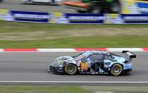 LM GTE am Nr. 77 Dempsey-Proton Racing, Porsche (911) 991 RSR, Fahrer: Christian Ried, Marvin Dienst, Matteo Cairoli. FIA WEC 6h Nürburgring am 16.7.2017, Mitzieher in der Dunlop- Kehre