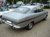 Heckansicht eines Opel Kadett Coupe Rallye. 1966 - 1970. Oldtimertreffen an der Galopprennbahn Krefeld am 16.07.2017.