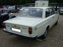 Heckansicht eines Volvo 142 de Luxe. 1966 - 1974. Oldtimertreffen an der Galopprennbahn Krefeld am 16.07.2017.