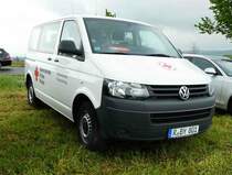 =VW T5  des BRK KV REGENSBURG, gesehen bei der RettMobil 2017 in Fulda - Mai 2017