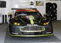 LM GTE Pro Nr.95 Aston Martin Racing, Aston Martin V8 Vantage GTE Fahrer: Nicki Thiim & Marco Sørensen. FIA WEC 6h Nürburgring am 16.7.2017 beim Pit Walke