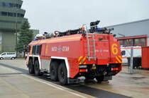 F 6 Löschfahrzeug  MAN,  FLF-02 - FLF / Crash 6 , Erstzulassung  1996. Auf der Nato Air Base Geilenkirchen gesehen am 01.07.2017