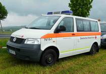 =VW T 5 vom DRK OV URBACH, fotografiert bei der RettMobil 2017 in Fulda - Mai 2017