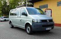 =VW T5 der Firma  HEUN  gesehen auf dem Sportgelände der SG Orlen, Mai 2917