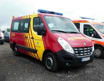 =Renault Master der Feuerwehr Witzenhausen, gesehen auf dem Parkplatz bei der RettMobil 2017 in Fulda - Mai 2017