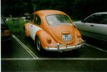 VW-Kfer WI-XX 576 in Kiental, Dorf