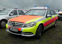 =MB C vom DRK Rettungsdienst KASSEL, gesehen auf dem Parkplatz bei der RettMobil 2017 in Fulda - Mai 2017