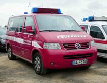 =VW T 5 der Feuerwehr STAUFENBERG, fotografiert bei der RettMobil 2017 in Fulda - Mai 2017