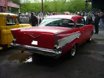 Heckansicht eines Chevrolet Series 2100 Bel Air Del Ray Hardtop Sport Coupoe aus dem Jahr 1957. Altmetall trifft Altmetall am 23.07.2017 im LaPaDu. 