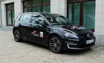 =E-Golf der hessischen Landesregierung, gesehen im Mai 2017 in Wiesbaden