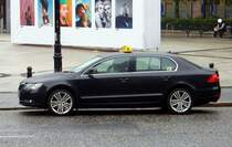 Skoda Superb als Taxi am 01.06.17 in Belfast