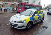 VAUXHALL Astra Polizeifahrzeug der nordirischen Polizei am 01.06.17 in Belfast.
