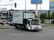 IVECO Eurocargo Catering LKW am 29.07.17 am Frankfurter Flughafen 