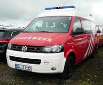 =VW T 5 der Feuerwehr SEEG, gesehen auf dem Parkplatz bei der RettMobil 2017 in Fulda - Mai 