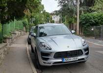 Porsche Macan mit seinem riesigen geöffneten Mund, fotografiert am 25.07.2017