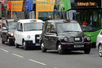 3  London Taxi  LTI TX4 am 02.06.17 in Edinburgh