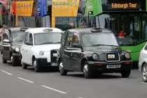 3  London Taxi  LTI TX4 am 02.06.17 in Edinburgh