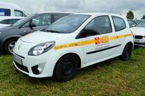 =Renault Twingo des ASB RV ERLANGEN-HÖCHSTADT, gesehen auf dem Parkplatz der RettMobil 2017 in Fulda, Mai 2017