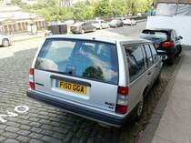 Volvo 940 Kombi (gebaut von 1990-1996) am 02.06.17 im Zentrum von Edinburgh