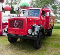 =Magirus Mercur als Löschgruppenfahrzeug LF 16 der Feuerwehrfreunde Schlitz, steht im Mai 2017 in der Burgenstadt Schlitz