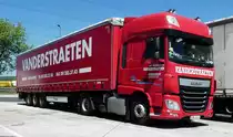 =DAF-Sattelzug der Spedition VANDERSTRAETEN rastet im Mai 2017 an der A 3