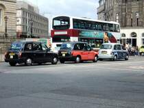 3  London Taxi  LTI TX4 am 02.06.17 in Edinburgh