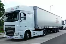 =DAF XF rastet im Mai 2017 an der A 3
