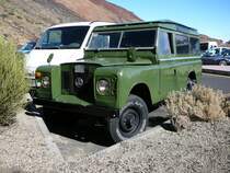 Land Rover abgestellt an der Teide-Talstation auf Teneriffa im Januar 2009