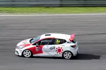 # 3, Renault Clio R.S. IV Cup, Fahrer:L.Prattes(DEU), Mitzieher beim Rennen im Rahmenprogramm des ADAC GT Masters am 5.8.2017 auf dem Nürburgring