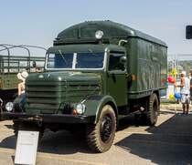 Csepel D-344 mit EZF (Einheitlicher geschlossener Aufbau). Zwischen 1962 und 1975 wurden 5400 Stücke gebaut. 4x4 Antrieb, 8 Tonnen Gewicht, höchstens 82Km/Stunde, 95PS und 325Nm @ 1500rpm. Foto: 26.08.2017