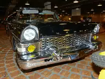 Ein GAZ-13 B Tschaika im Technikmuseum Vadim Zadorozhny (Moskau, Mai 2016)