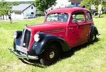 =Skoda Popular, Bj. 1938, 30 PS, rollt zu seinem Standplatz bei der Oldtimerausstellung in Thalau im Mai 2017