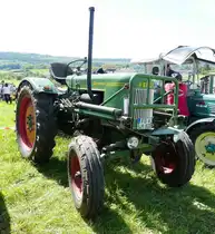 =Fendt Dieselroß steht bei der Oldtimerausstellung in Thalau im Mai 2017