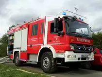 Feuerwehr Maintal Mercedes Benz Atego LF10/6 KatS (Florian Maintal 3-43-1) am 09.09.17 bei einer Jugendfeuerwehr Großübung in Maintal Wachenbuchen