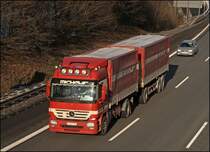 Ein Actros 1846(?) der Spedition MICHELS ist ebenfalls in Richtung Heimat unterwegs. (15.01.2009)
