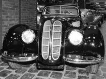 Ein BMW 327 Coupé im Technikmuseum Vadim Zadorozhny (Moskau, Mai 2016)