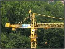 Ein Liebherr-Kran auf einer Baustelle in Bern, aufgenommen am 26.07.2008 von der Kornhausbr�cke.