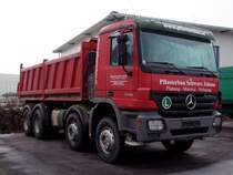 ACTROS-3244 hat am nebeligen kalten J�nnertag noch keine Einsatzfunktion; 090117