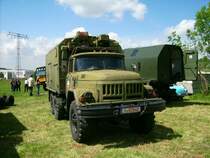 Zil 131 mit Kofferaufbau und originalen CA Abzeichen auf den T�ren beim Treffen in Auerbach Rebesgr�n
