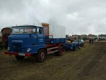L 60-Z, mit Tandemanh�nger ,aufgenommen auf dem Traktorentreffen in L�dersdorf 2008
