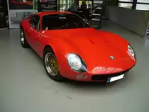 Paulussen Beradino. Dieses Einzelstück wurde im Jahr 1975, nach jahrelanger Planung und Konstruktion, fertiggestellt und bekam eine Einzelabnahme. Angetrieben wird der Sportwagen durch einen im Heck verbauten, luftgekühlten 6-Zylinderboxermotor mit einem Hubraum von 2.0l und einer Leistung von 110 PS. Classic Remise Düsseldorf am 30.09.2017.