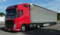 Volvo - Sattelzug rastet im Juli 2017 an der A 3