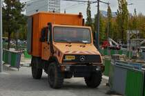 . Mercedes Benz Unimog mit Kastenaufbau, aufgenommen am 04.10.2017.