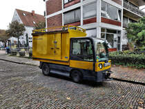 Dieses ungewöhnliche Postauto traf ich am 30.9.2017 auf der Insel Wangerooge an. Da auf der Insel nur ganz wenige Verbrennungsfahrzeuge erlaubt sind, fährt auch die Post alternativ!