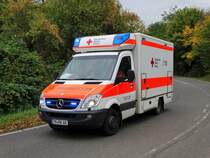 DRK Friedberg Mercedes Benz Sprinter RTW am 07.10.17 in Kriftel bei einer Katastrophenschutzübung an einer Berufsschule