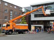 HEAG mobilo MAN Hebebühne am 07.10.17 in Darmstadt beim Tag der offenen Tür