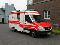 DRK Mercedes Benz Sprinter RTW am 07.10.17 in Darmstadt