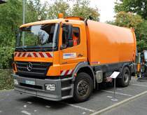 HEAG mobilo Mercedes Benz Axor Zweiwegekehrmaschine am 07.10.17 in Darmstadt beim Tag der offenen Tür